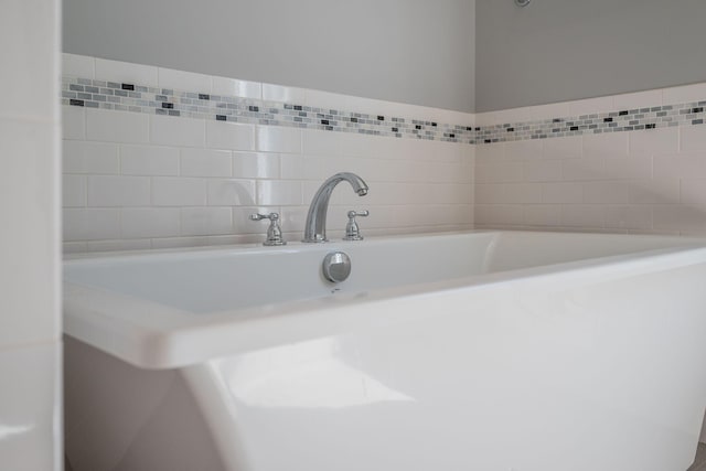 bathroom featuring a bathtub