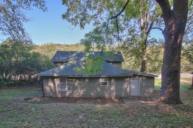 view of side of property