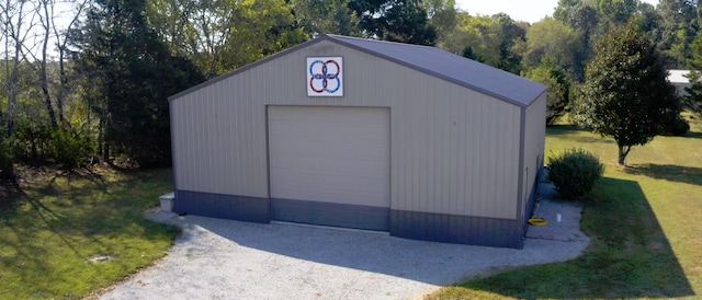 detached garage with driveway