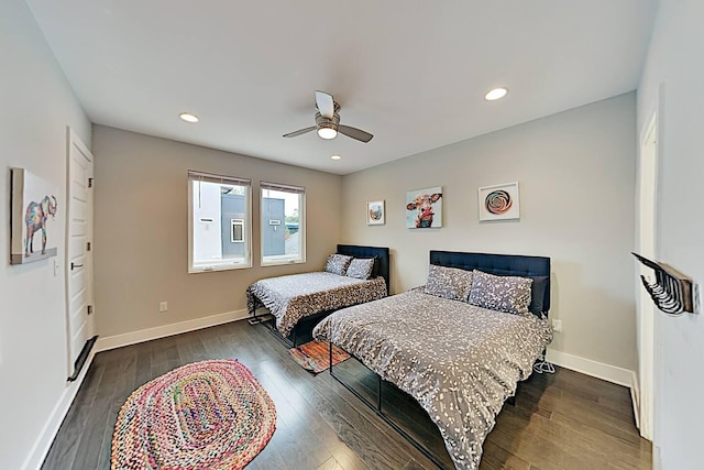 bedroom featuring hardwood / wood-style flooring, ceiling fan, baseboards, and recessed lighting