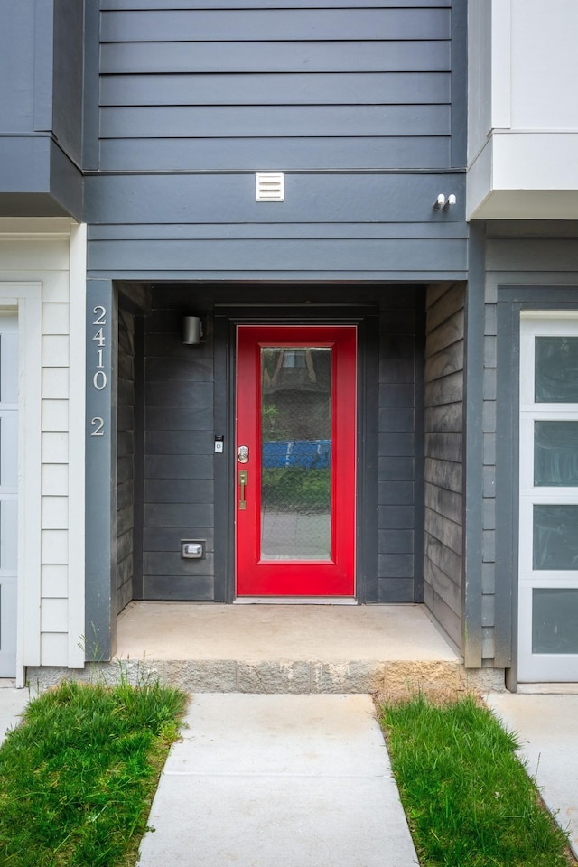 view of entrance to property