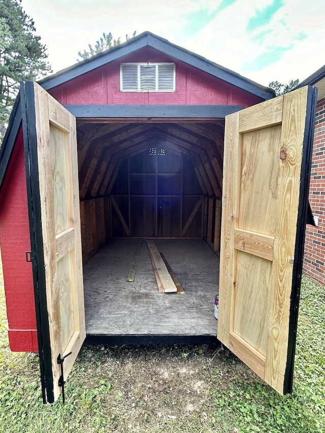 view of outbuilding featuring an outbuilding