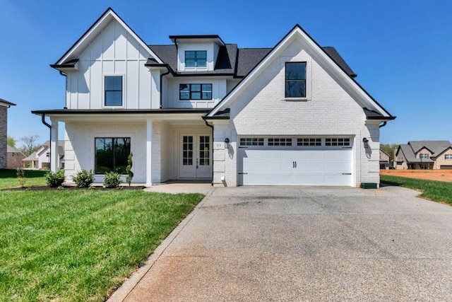 919 Licinius Ln, Murfreesboro, TN 37128 - modern inspired farmhouse featuring board and batten siding, driveway, a garage, and a front lawn