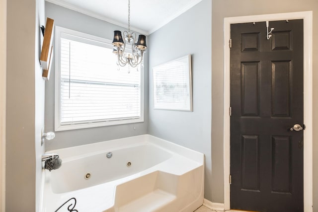 full bath featuring a notable chandelier, crown molding, and a whirlpool tub