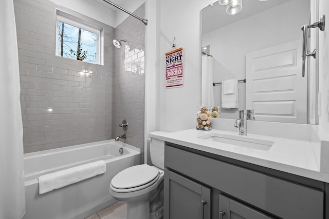 full bath featuring vanity, toilet, and shower / tub combo with curtain