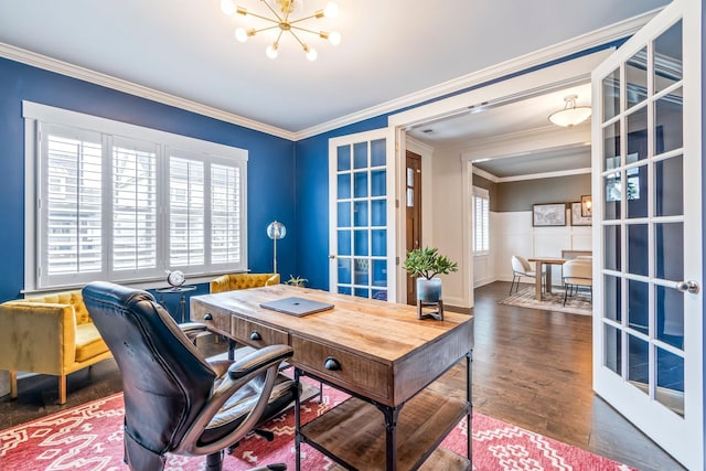 office area featuring crown molding, a chandelier, and wood finished floors