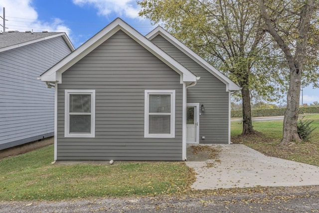 exterior space with a lawn