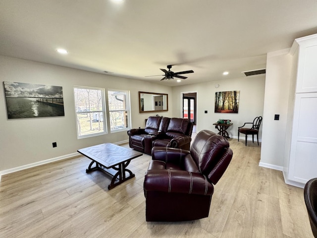 living area with baseboards, visible vents, ceiling fan, light wood-style floors, and recessed lighting