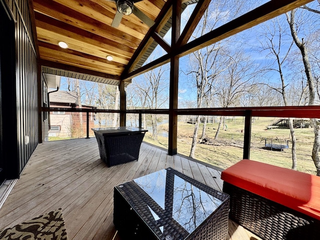 deck with ceiling fan