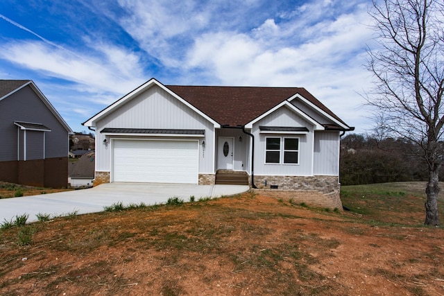 view of front facade featuring crawl space, a garage, and concrete driveway