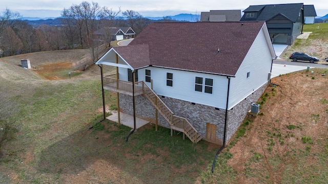 bird's eye view featuring a mountain view