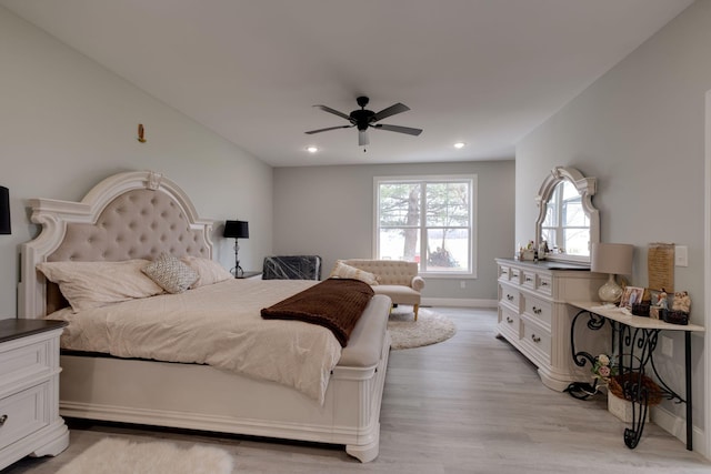 bedroom featuring light wood-style flooring, baseboards, a ceiling fan, and recessed lighting