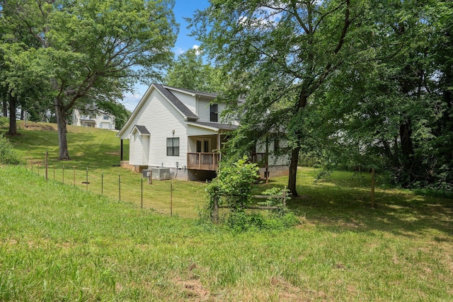 962 Belmont Rd, Clarksville, TN 37040 - view of side of home with central AC unit