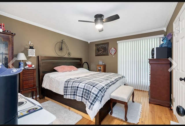 bedroom with light wood-type flooring, a ceiling fan, and crown molding