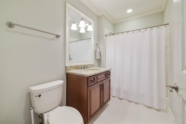 full bath with toilet, curtained shower, vanity, and crown molding