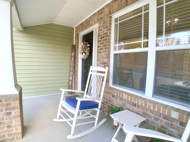 1016 Sunset Dr, Clarksville, TN 37040 - view of patio featuring covered porch