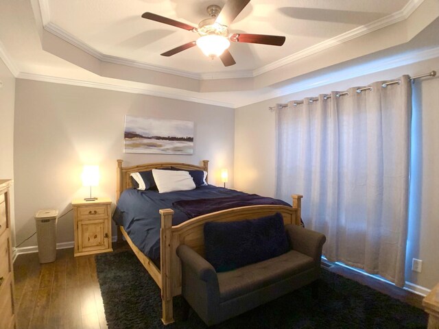 1016 Sunset Dr, Clarksville, TN 37040 - bedroom with a raised ceiling, hardwood / wood-style floors, and crown molding
