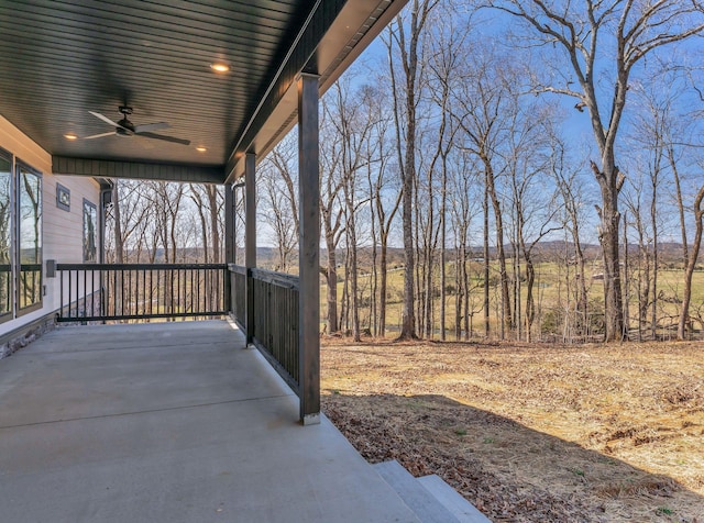 view of patio featuring covered porch and ceiling fan