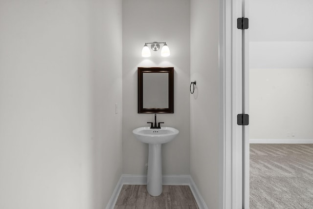 bathroom with baseboards