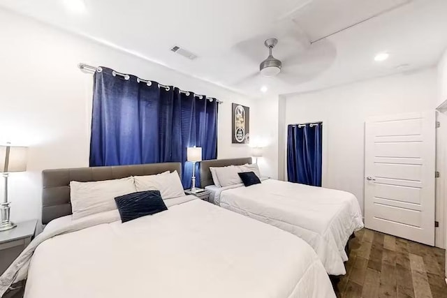 bedroom featuring recessed lighting, visible vents, wood finished floors, and ceiling fan