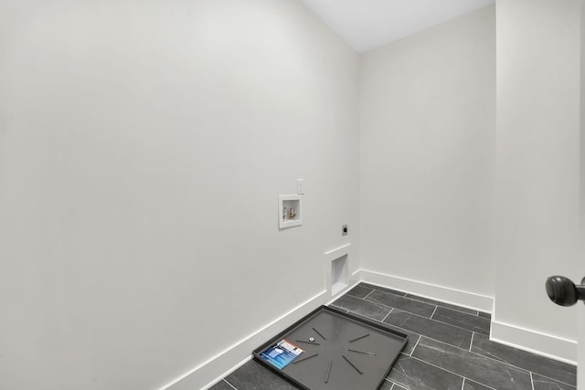 36 Wilson Ct, Ashland City, TN 37015 - clothes washing area with electric dryer hookup, baseboards, washer hookup, and laundry area