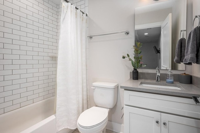 506B 36th Ave N, Nashville, TN 37209 - full bathroom featuring toilet, vanity, and shower / tub combo
