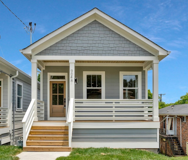 904 32nd Ave N Unit A, Nashville, TN 37209 - view of front facade featuring covered porch