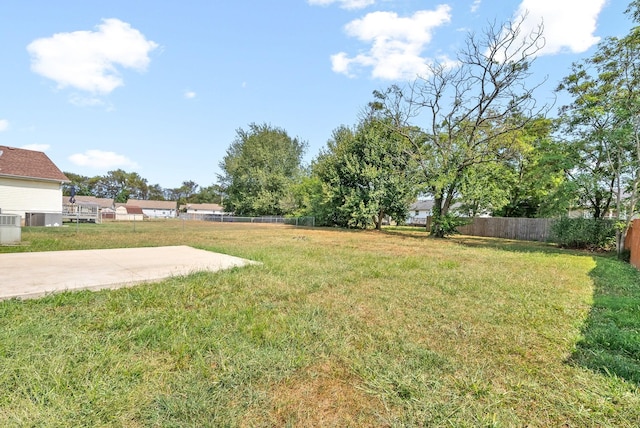 3441 Foxrun Ln, Clarksville, TN 37042 - view of yard featuring a patio area and fence