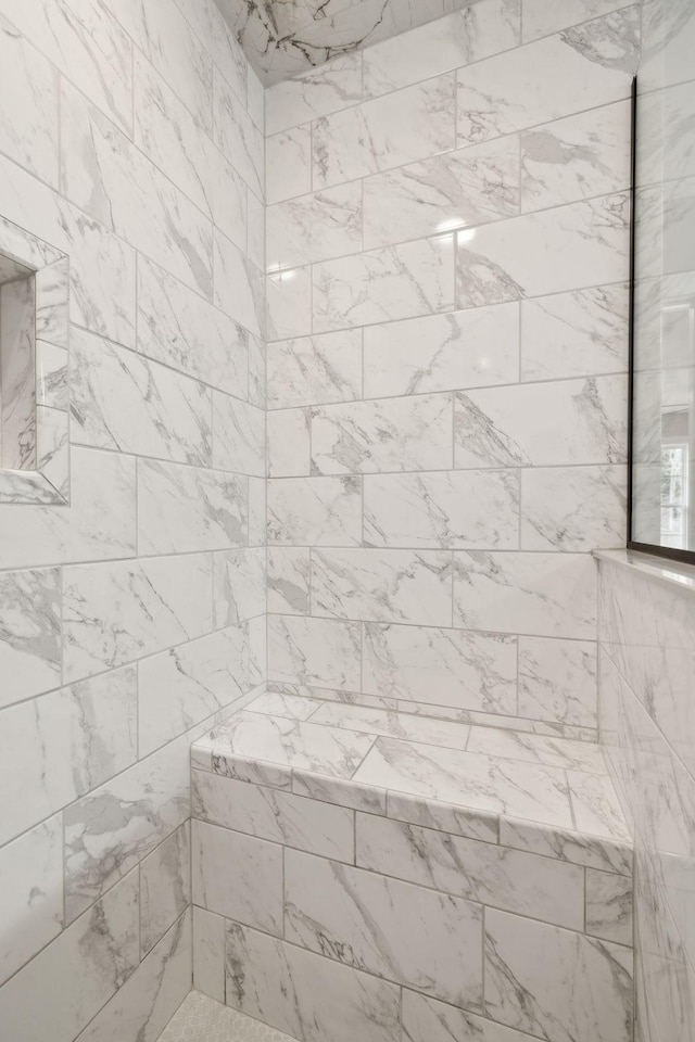 1507 New Harmony Rd, Hartsville, TN 37074 - full bath featuring tiled shower