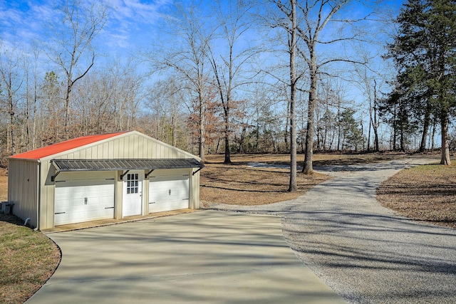 view of detached garage