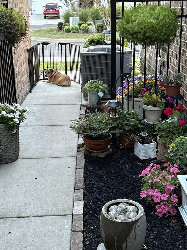 balcony featuring cooling unit