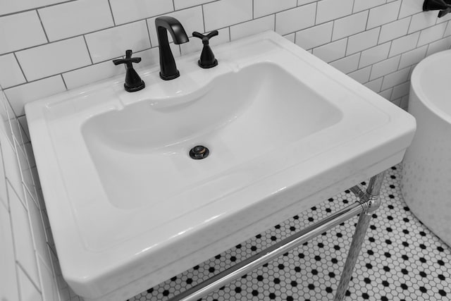 details featuring a sink