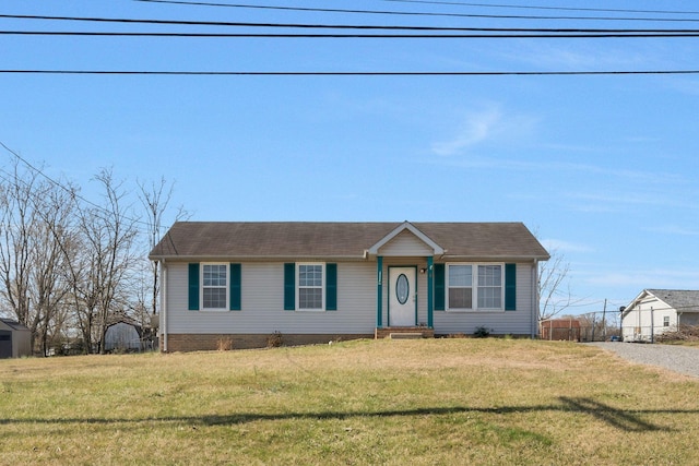 view of front of home featuring a front lawn