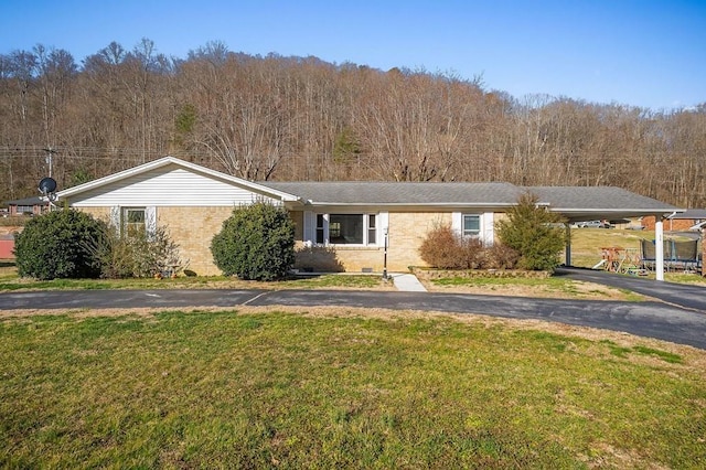 478 S Grundy Quarles Hwy, Gainesboro, TN 38562 - single story home with a front yard, brick siding, and driveway