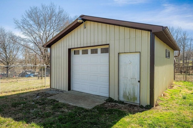 garage with fence