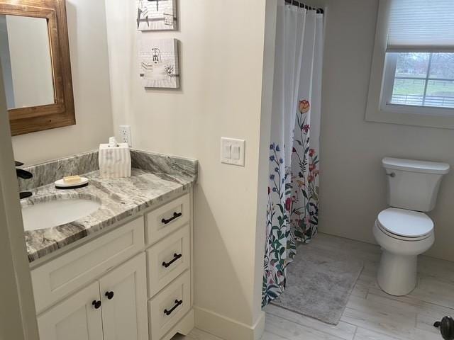 200 Marlin Rd, White House, TN 37188 - bathroom with a shower with shower curtain, toilet, vanity, and baseboards