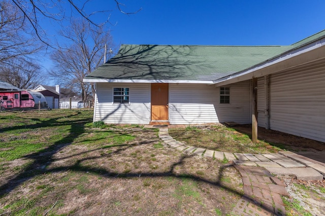 exterior space featuring a yard