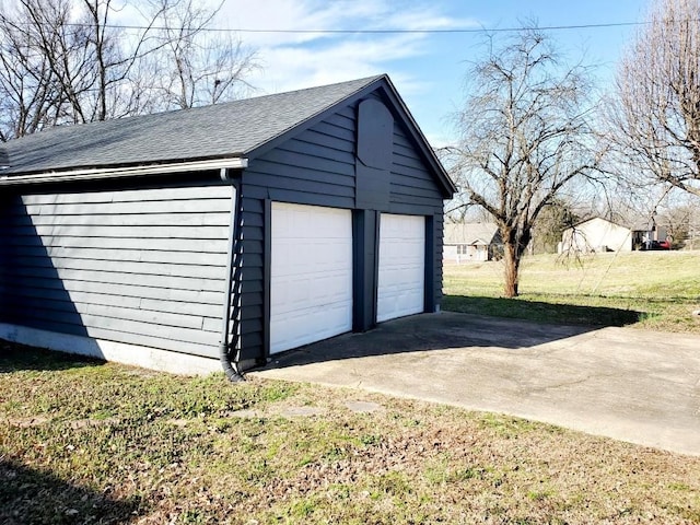 view of detached garage