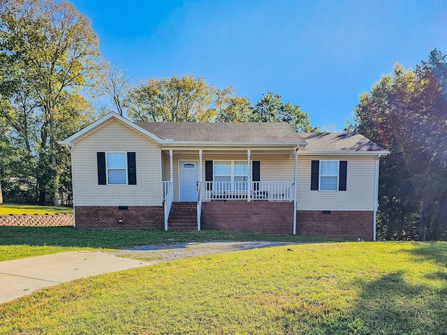 single story home with a porch, a front lawn, and crawl space