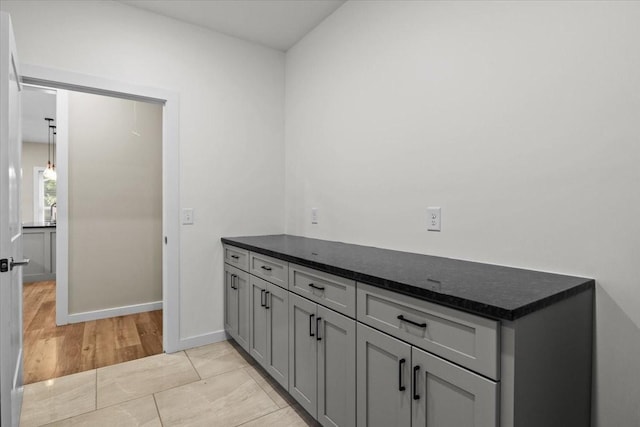 bathroom with baseboards