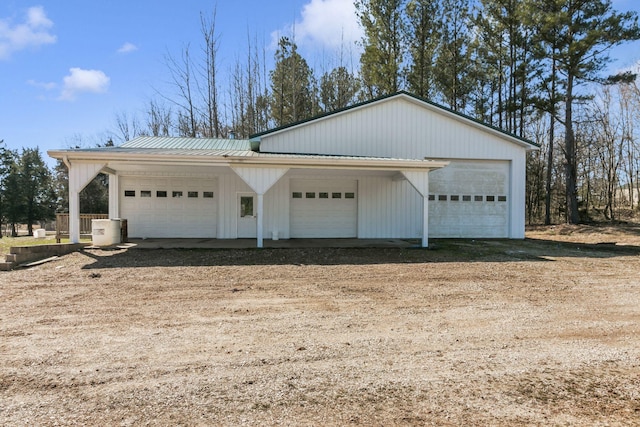 view of detached garage