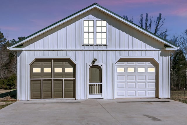 view of detached garage