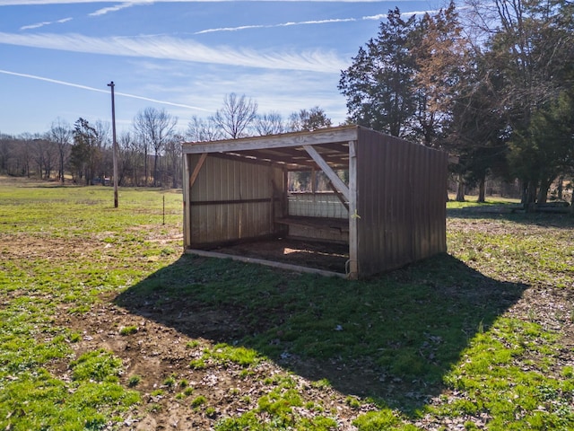 view of outbuilding featuring an outbuilding