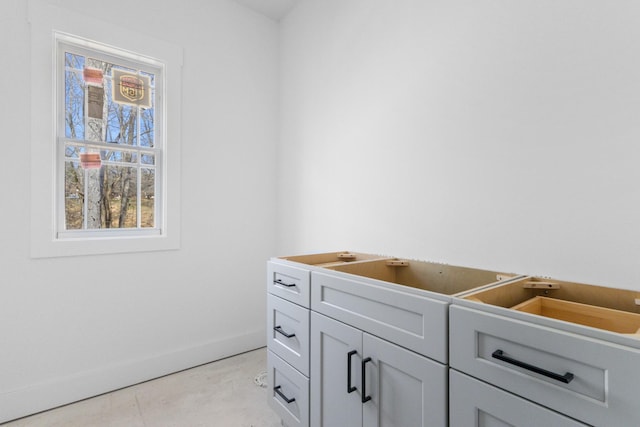 bathroom with baseboards