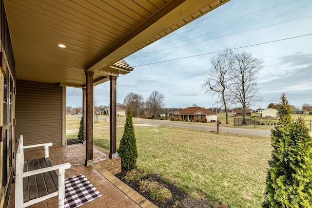 view of yard featuring a patio