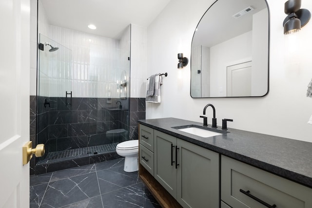 full bathroom featuring visible vents, toilet, recessed lighting, a stall shower, and vanity