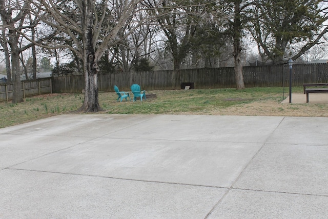 view of patio featuring a fenced backyard