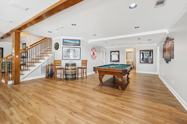 playroom featuring visible vents, ornamental molding, billiards, light wood-style flooring, and baseboards