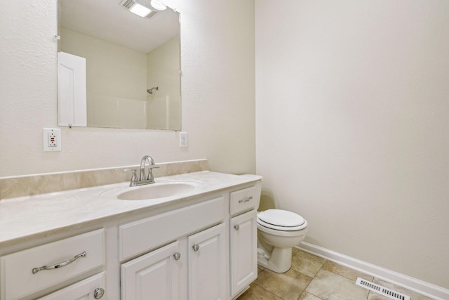 334 Idaho Springs Rd, Clarksville, TN 37043 - bathroom featuring tile patterned flooring, visible vents, toilet, and vanity