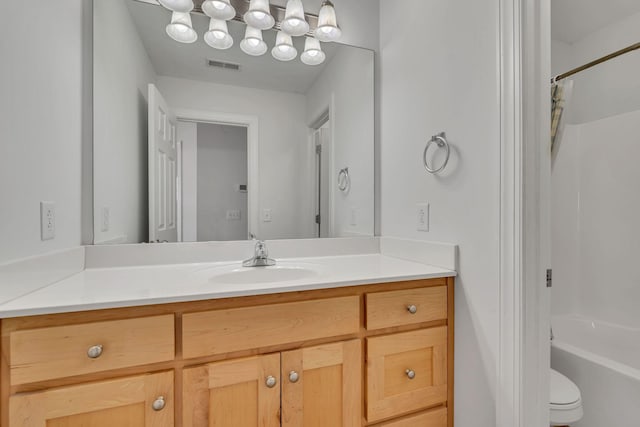 bathroom featuring visible vents, shower / bathtub combination with curtain, vanity, and toilet